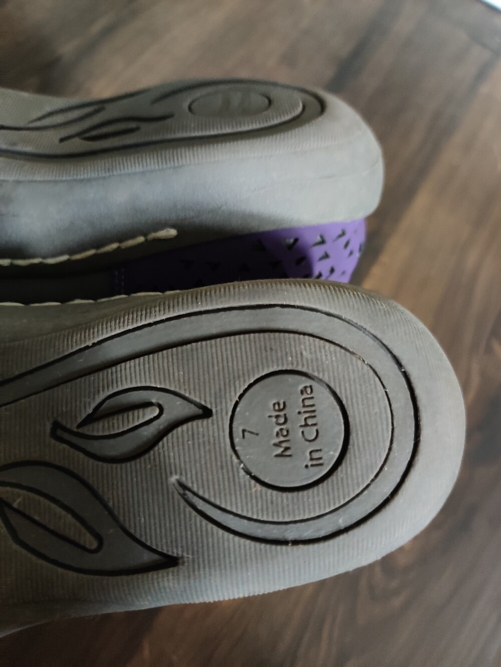 Muk Luks Samantha Slip-on T-strap Adventure Sport Shoe Purple Gray 7 - Picture 4 of 6